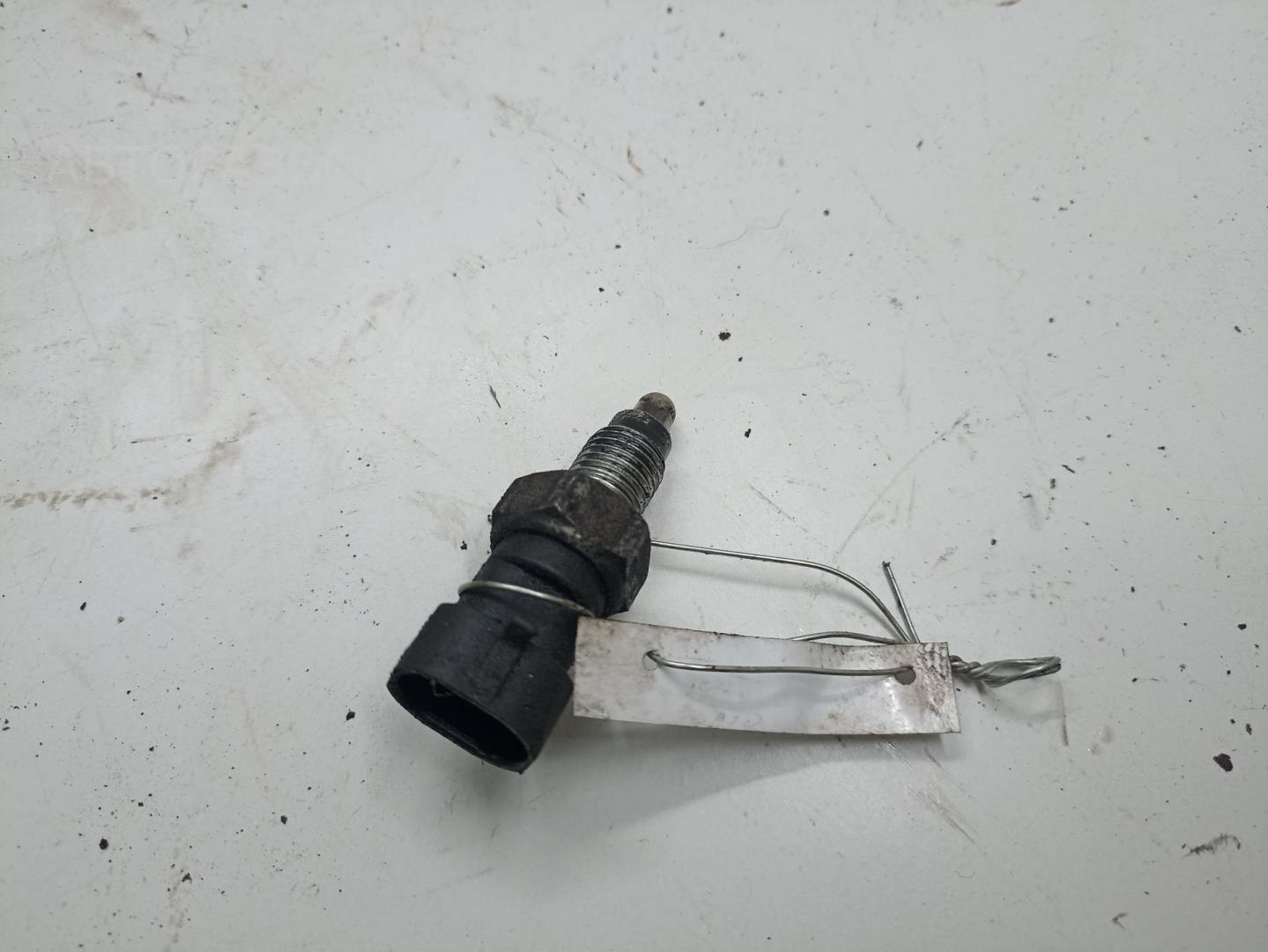 Датчик включения заднего хода