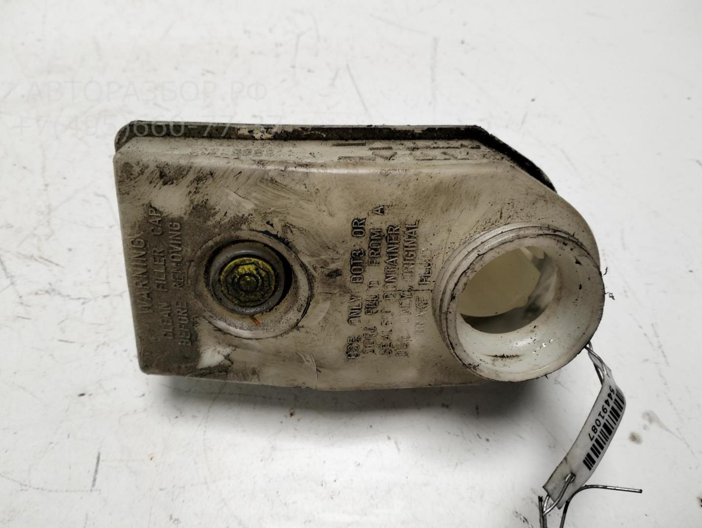 Бачок главного тормозного цилиндра