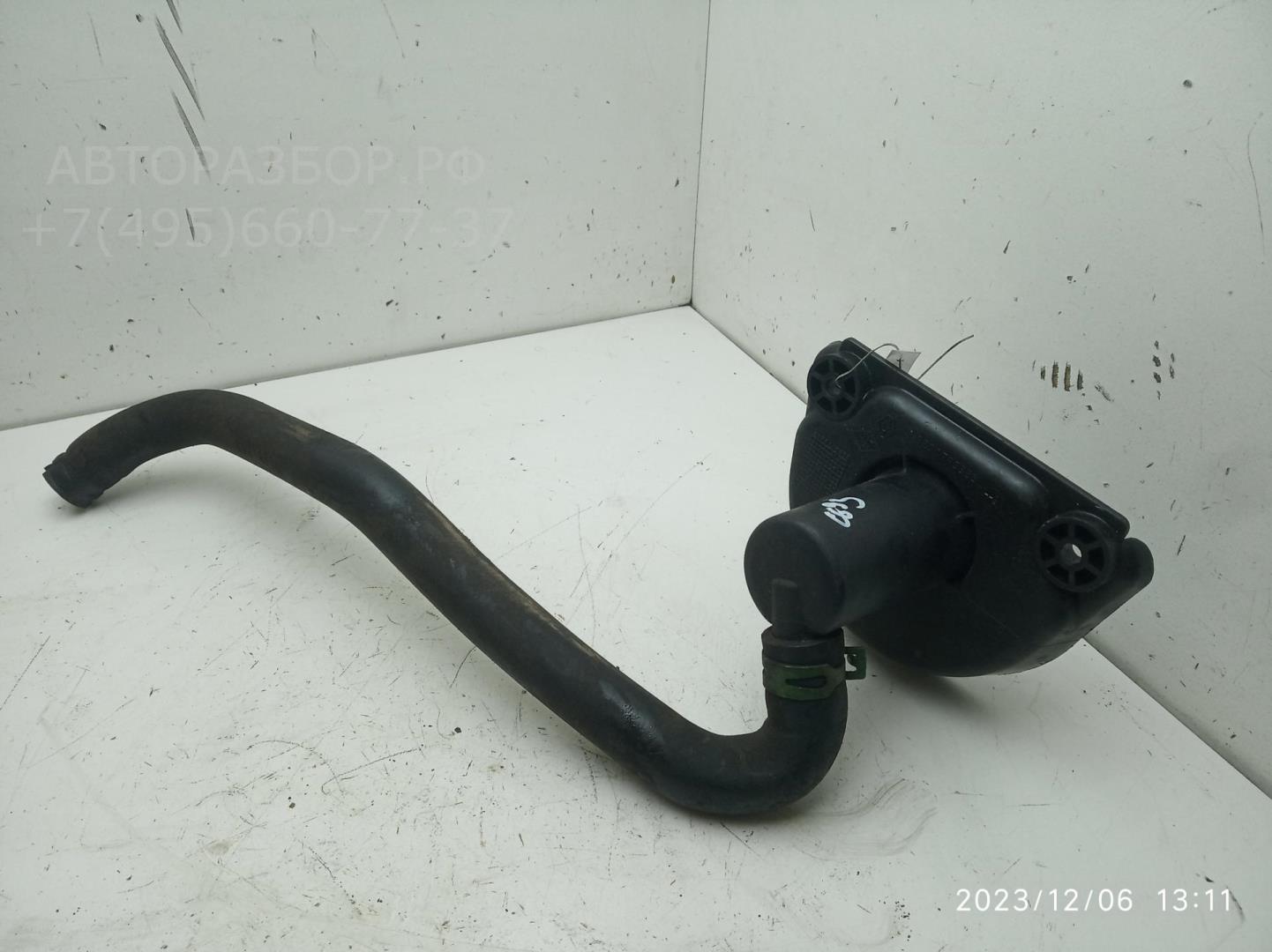 Маслозаливная горловина