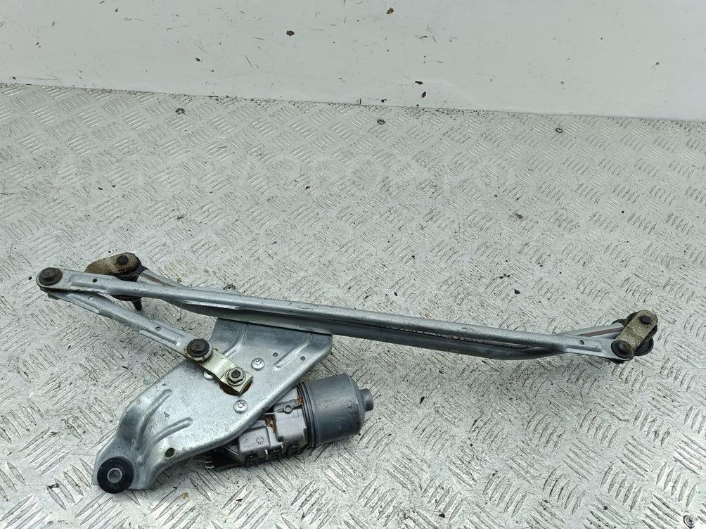 Моторчик стеклоочистителя передний