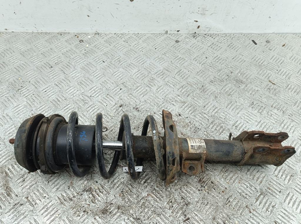 Амортизатор передний правый