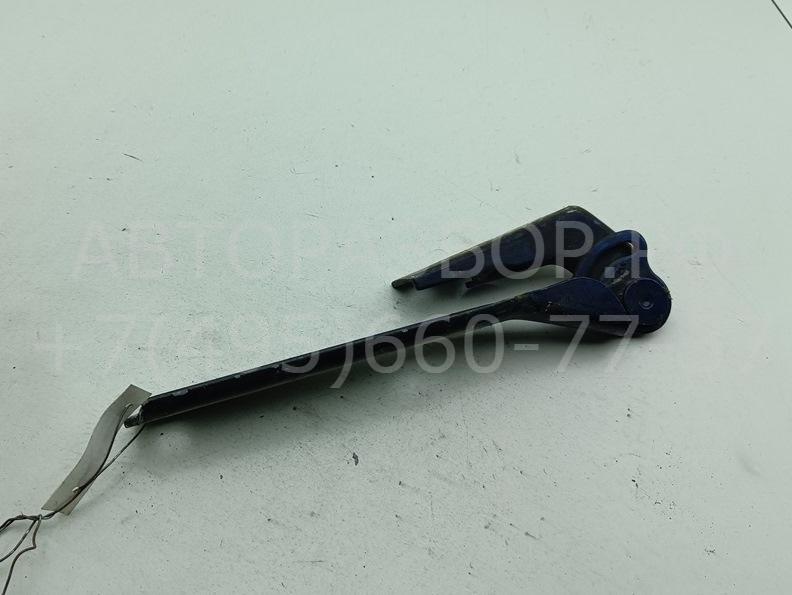 Петля капота левая