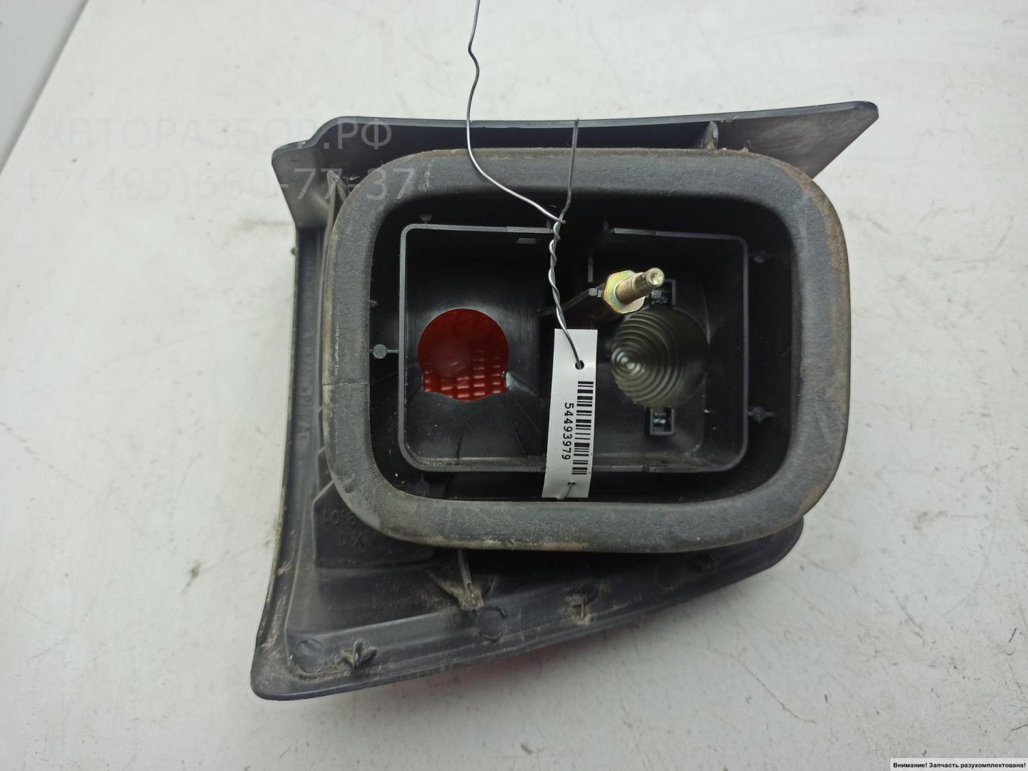 Фонарь задний левый