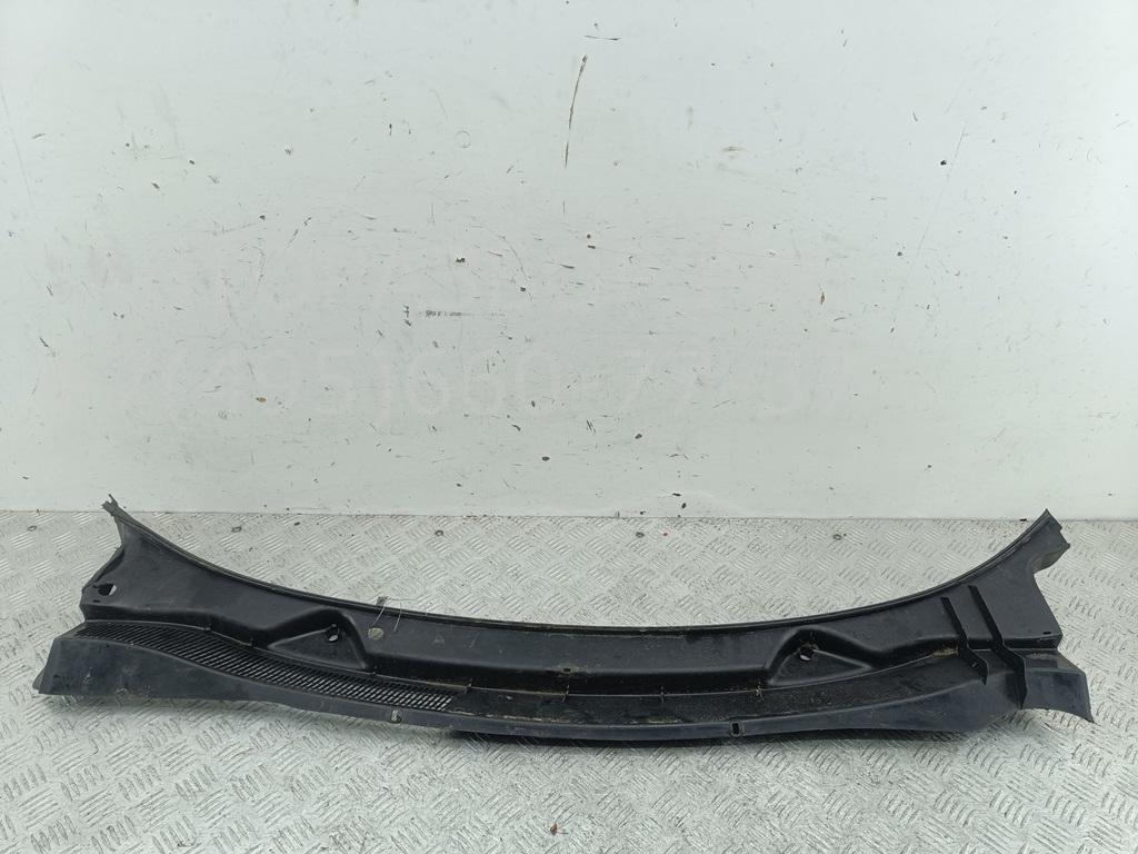 Решетка стеклоочистителей (Жабо)