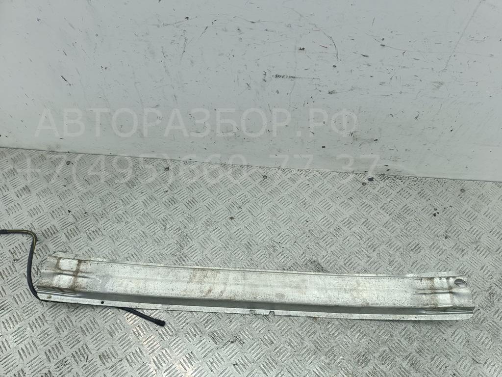 Усилитель переднего бампера