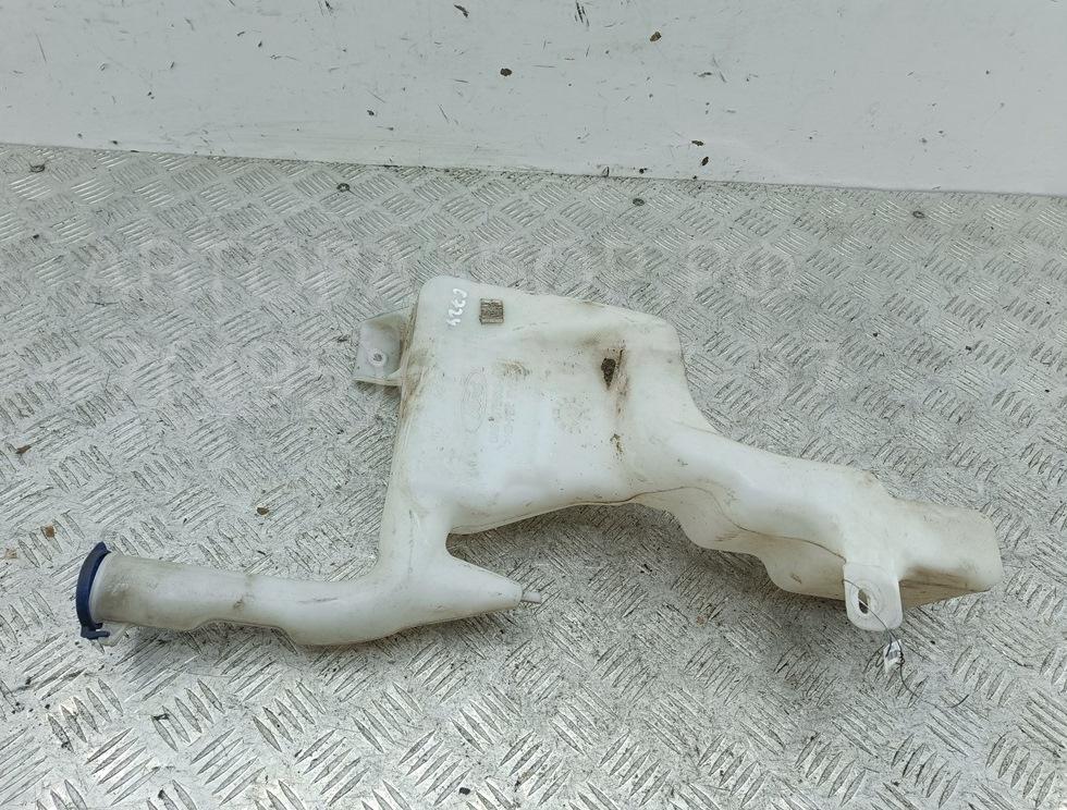 Бачок омывателя лобового стекла