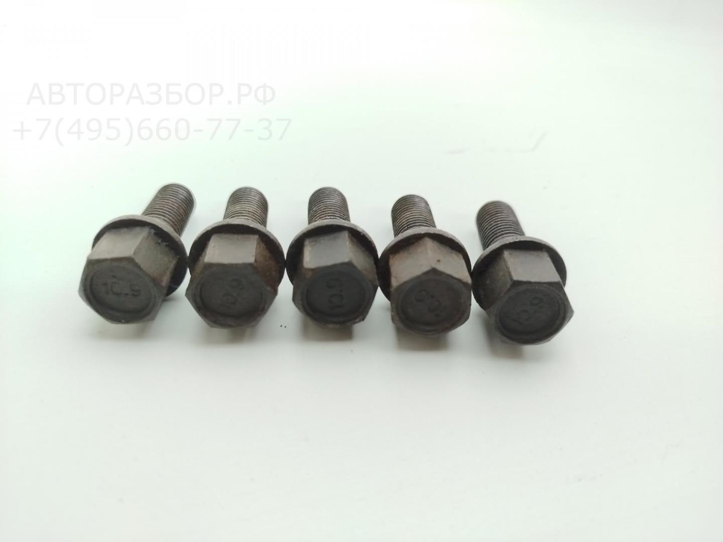 Болт колесный