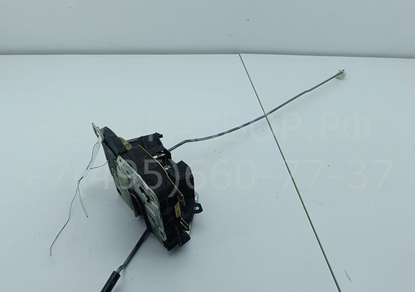 Замок двери передней правой