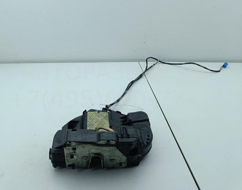 Замок двери задней правой