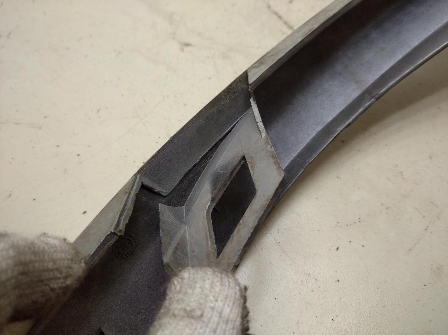 Планка под фару правая