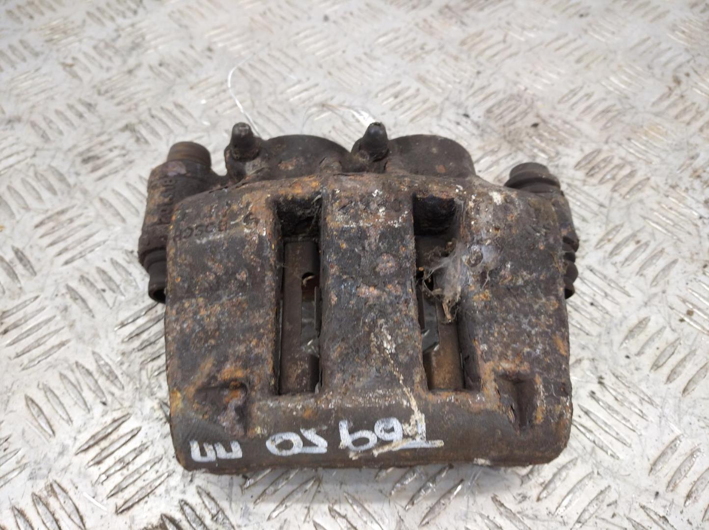 Суппорт передний правый