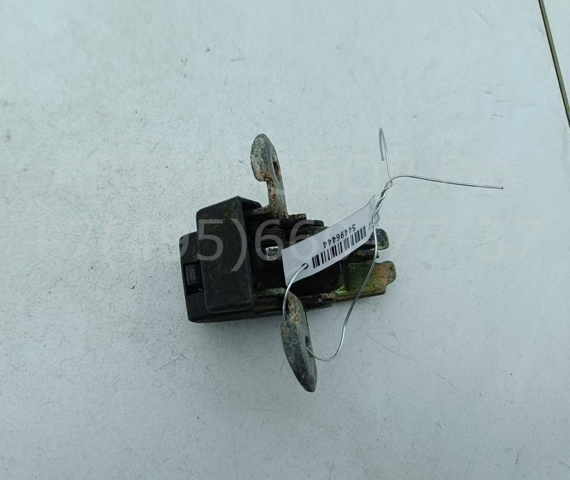 Замок двери задней левой