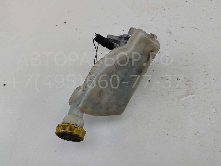 Цилиндр тормозной главный