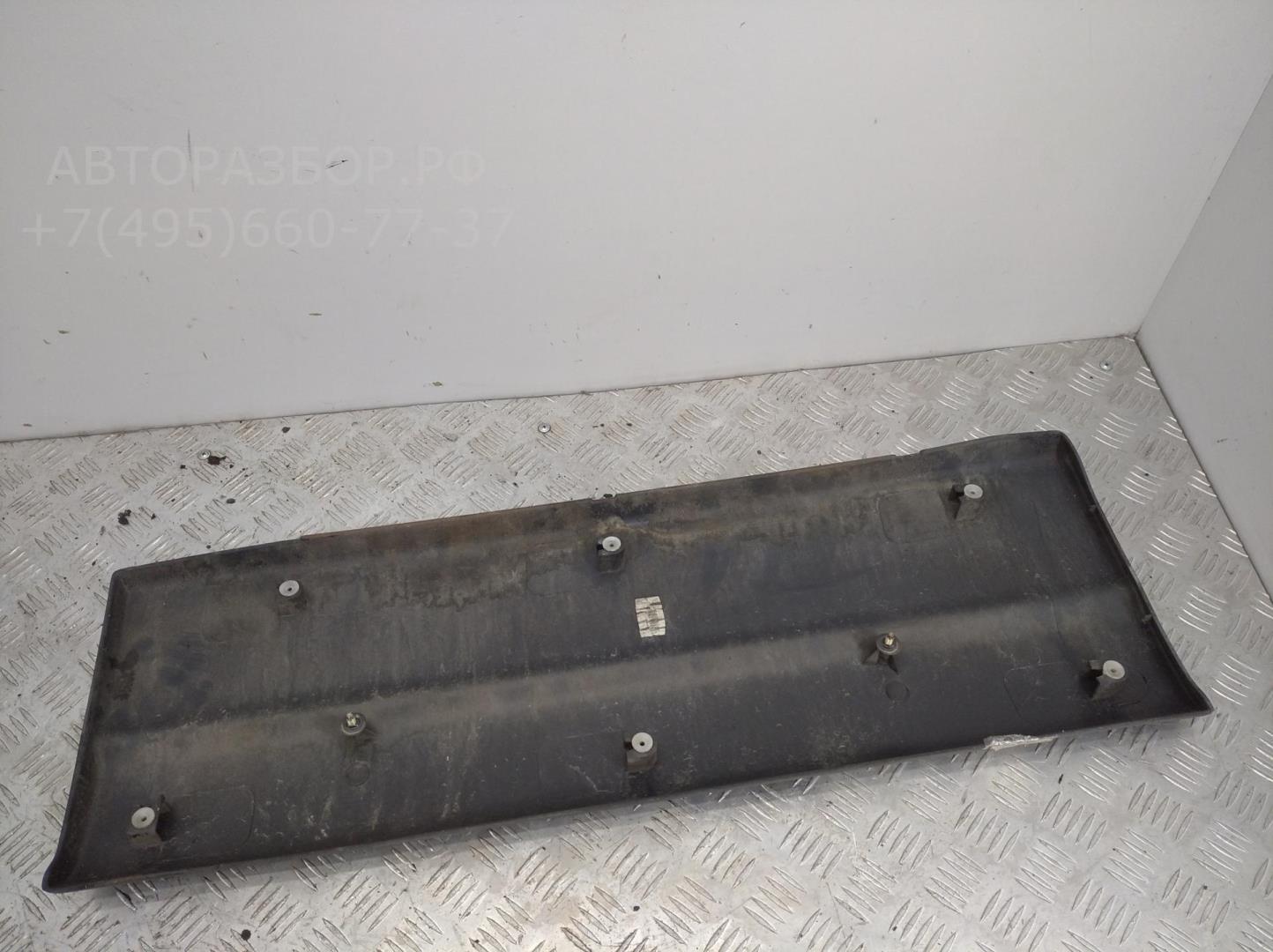 Накладка двери задней левой