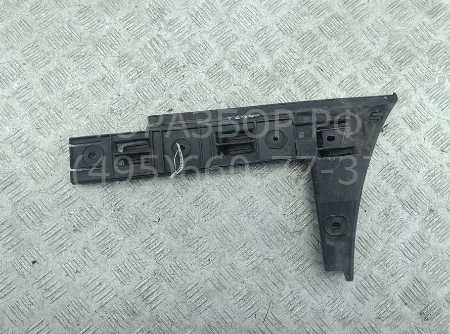 Кронштейн заднего бампера