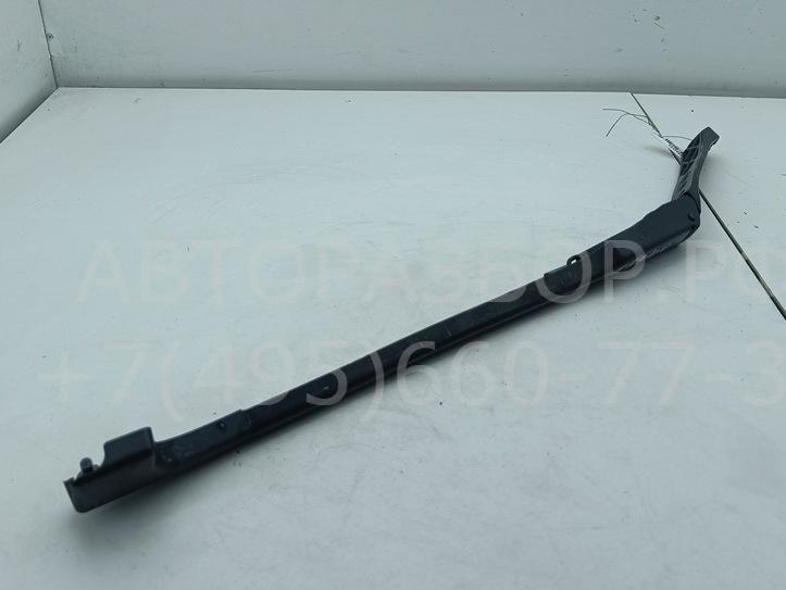 Поводок стеклоочистителя передний правый