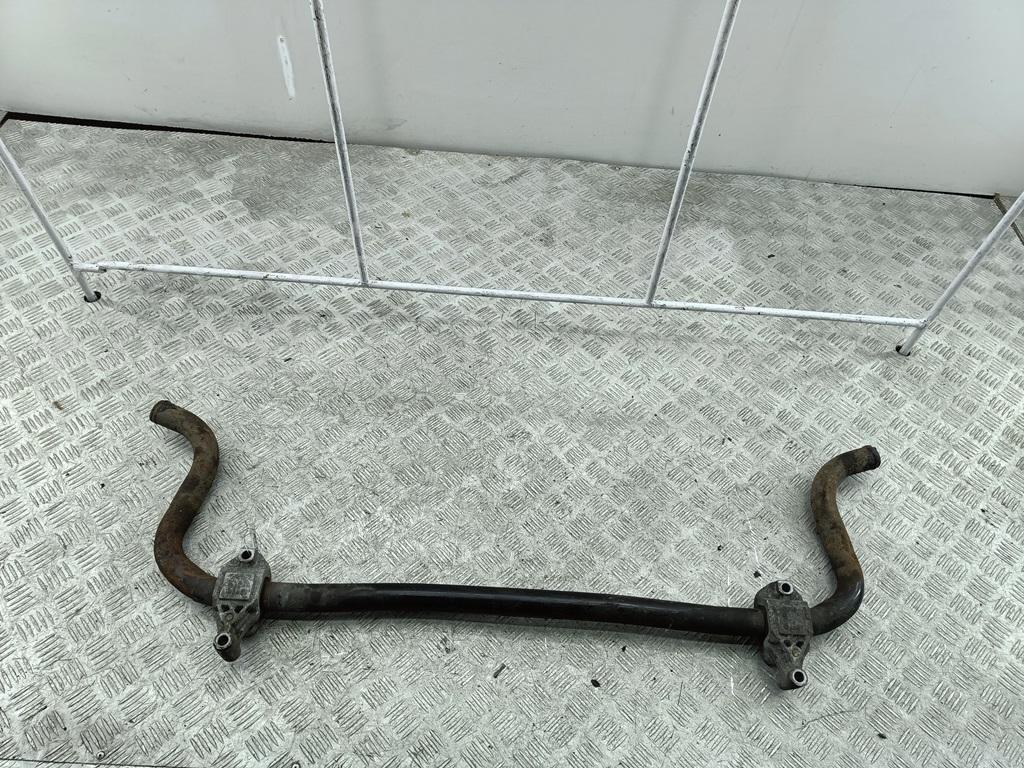 Стабилизатор передний