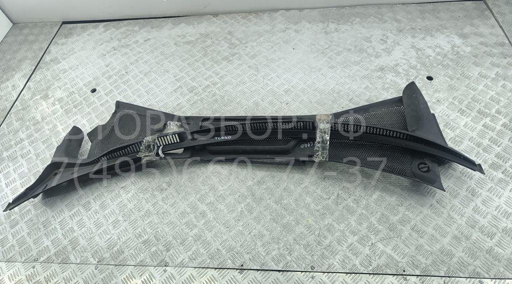 Решетка стеклоочистителей (Жабо)