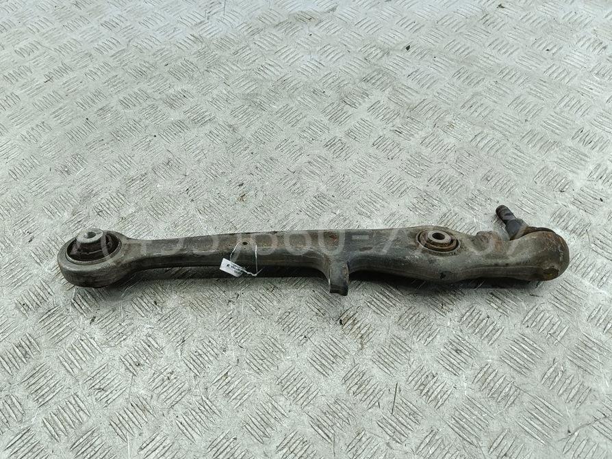 Рычаг передний левый