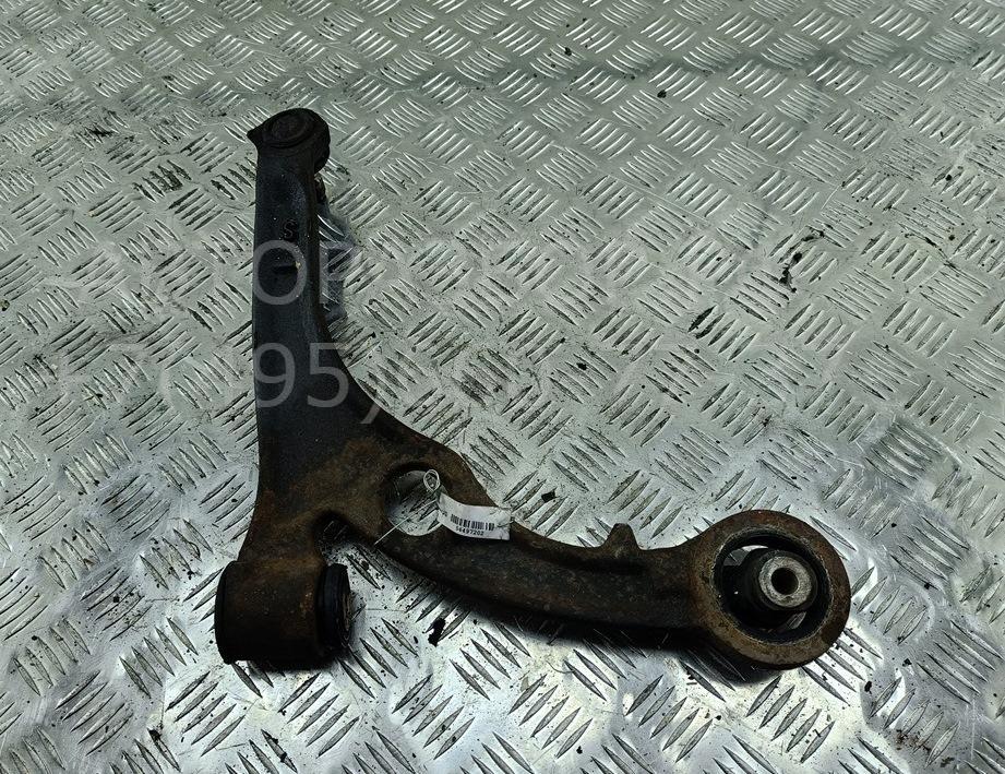 Рычаг передний левый