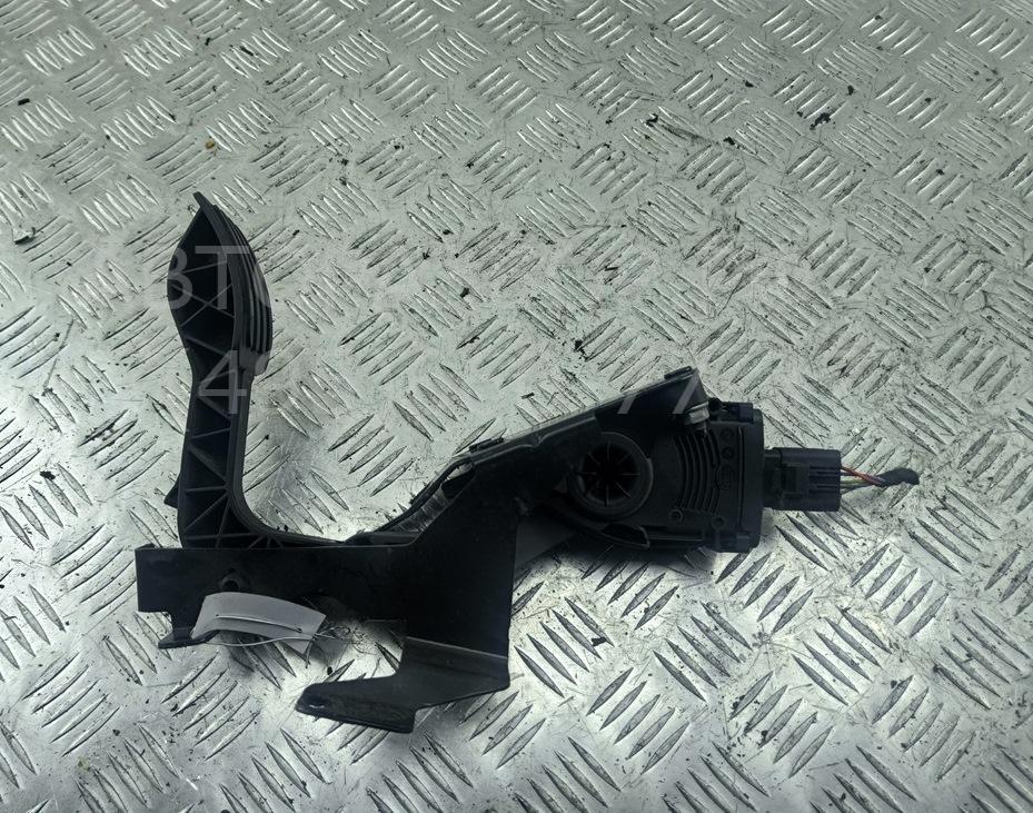 Педаль газа