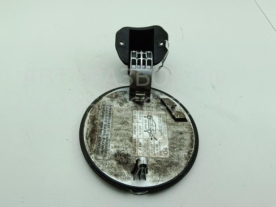 Лючок бензобака