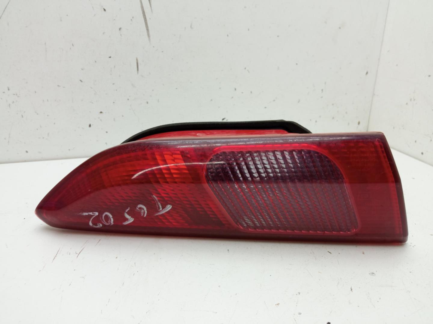 Фонарь задний внутренний левый