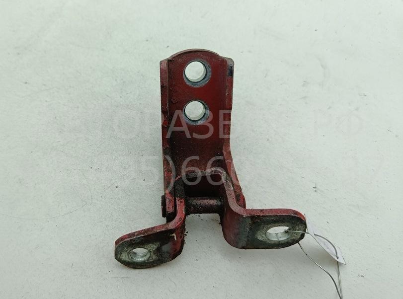 Петля двери