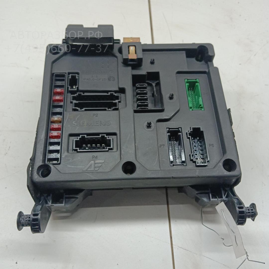 Блок предохранителей