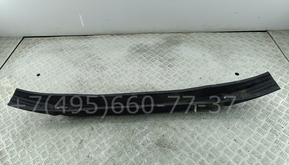 Усилитель переднего бампера