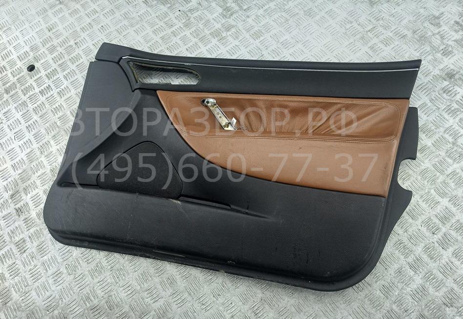 Обшивка двери передней правой