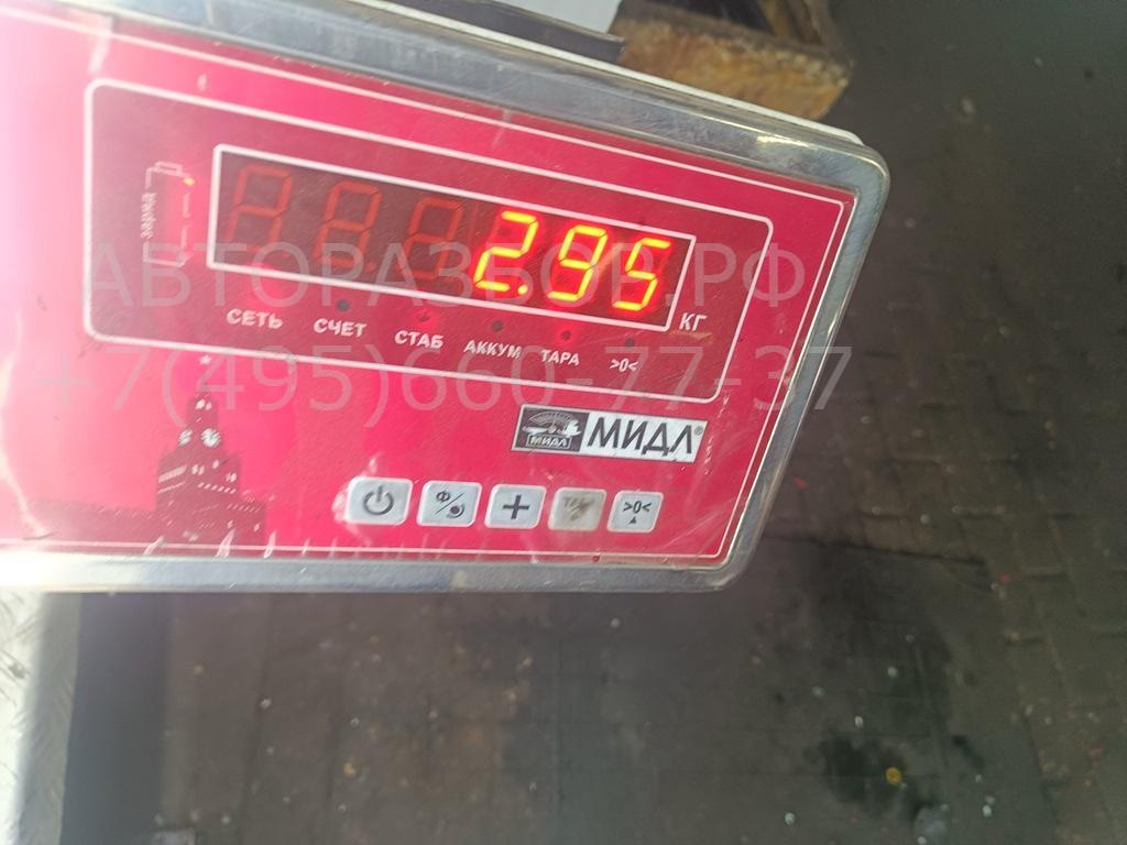 Обшивка двери передней правой