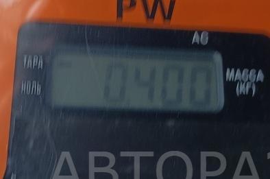 Поводок стеклоочистителя передний левый