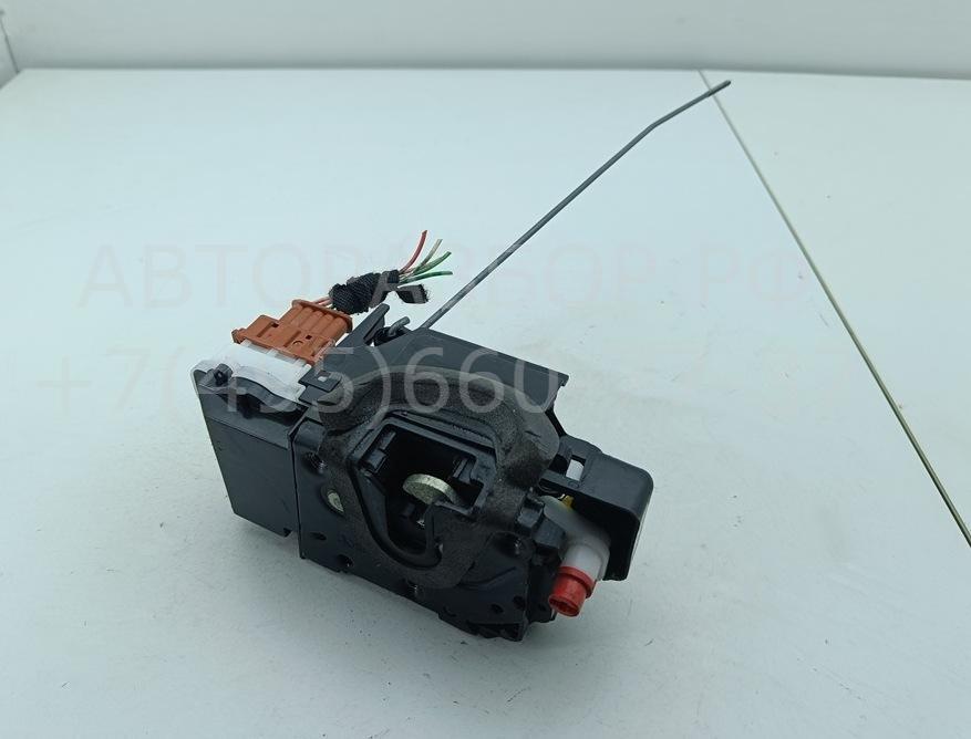 Замок двери задней левой