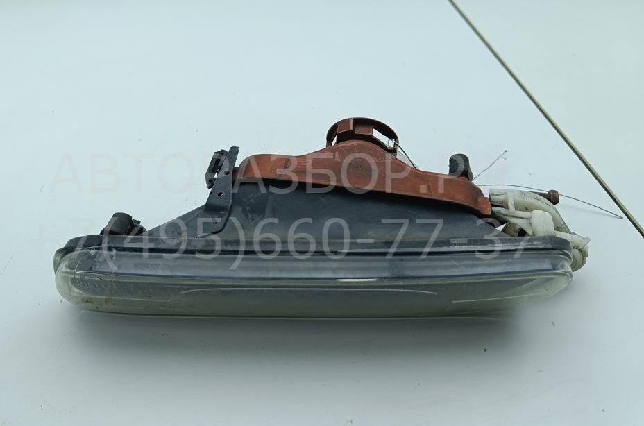 Фара противотуманная левая