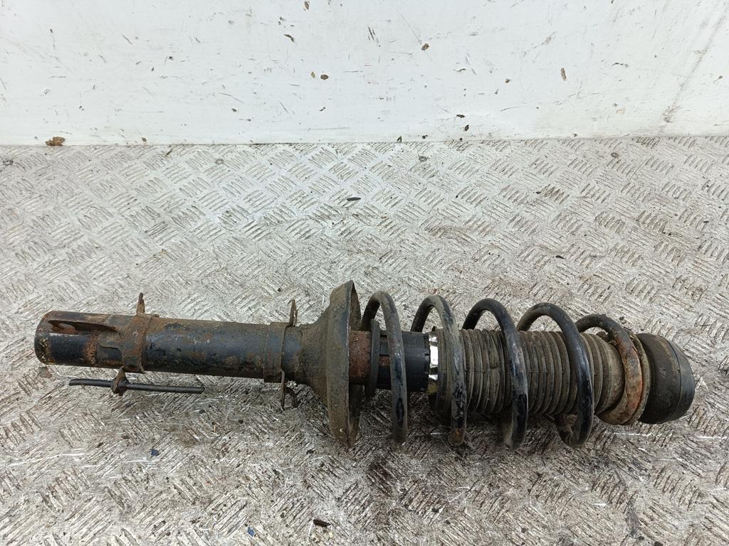 Амортизатор передний правый