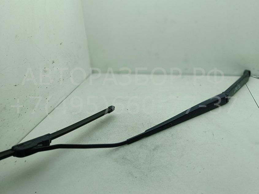 Поводок стеклоочистителя передний правый