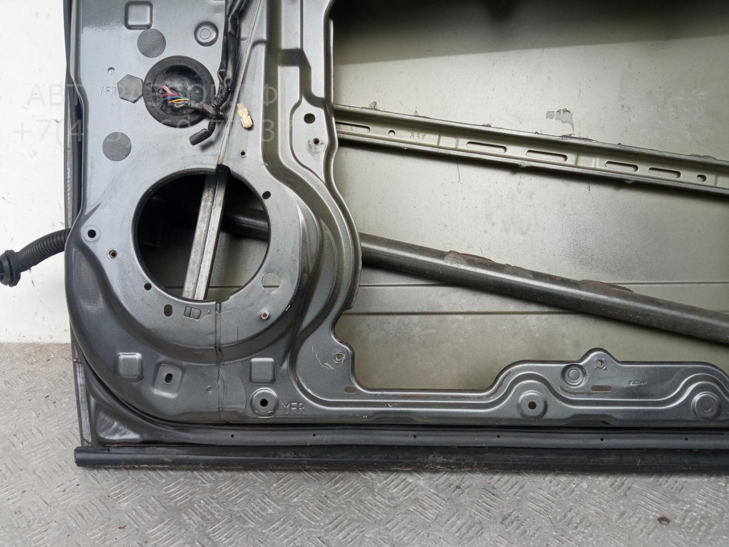 Дверь передняя правая