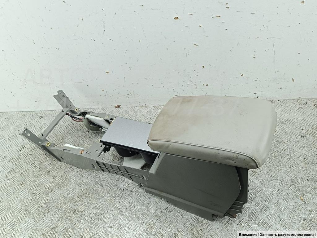 Подлокотник