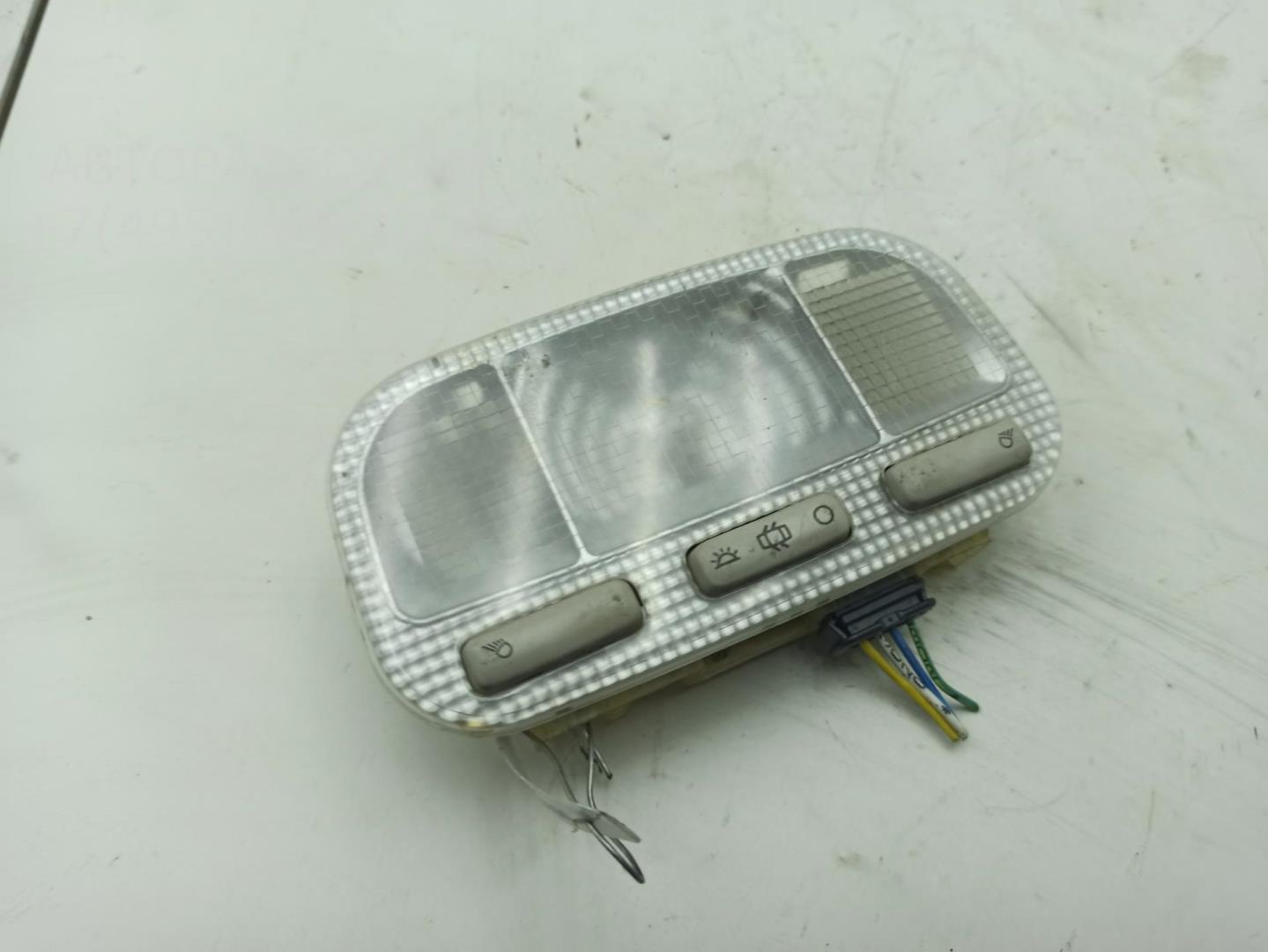 Плафон салонный