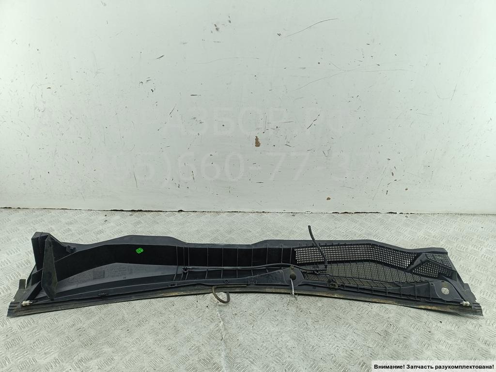 Решетка стеклоочистителей (Жабо)