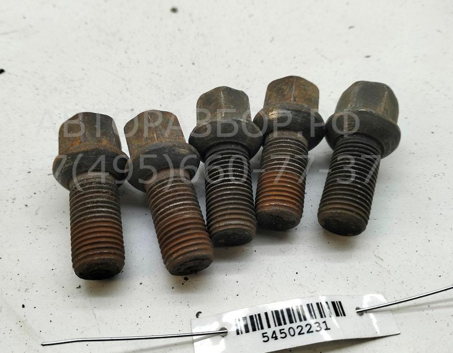 Болт колесный