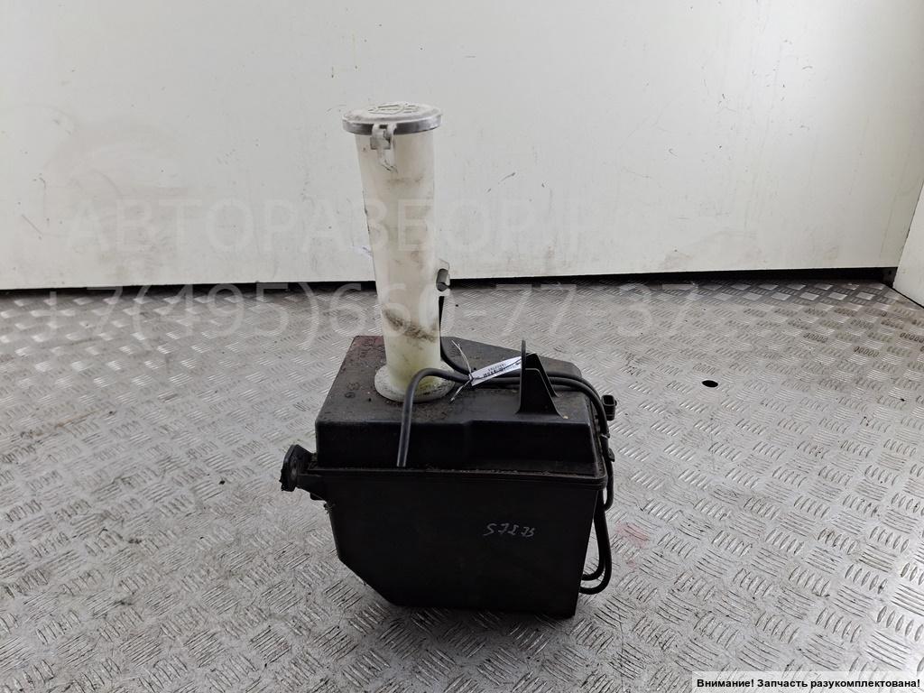 Бачок омывателя лобового стекла