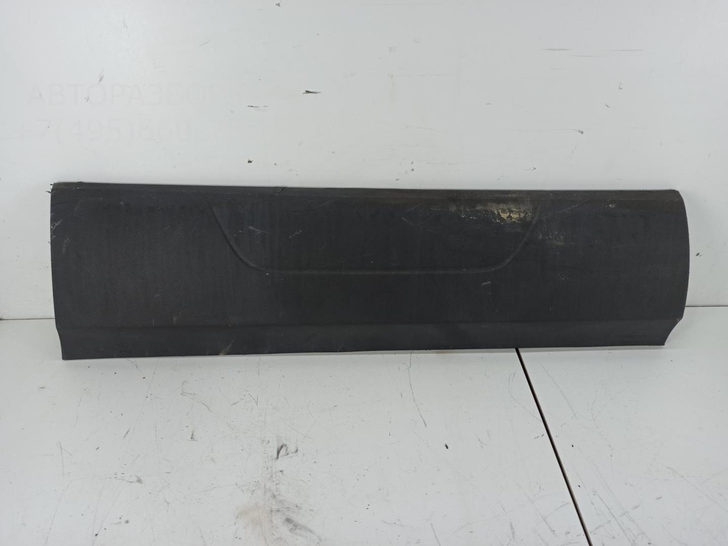 Накладка двери задней левой