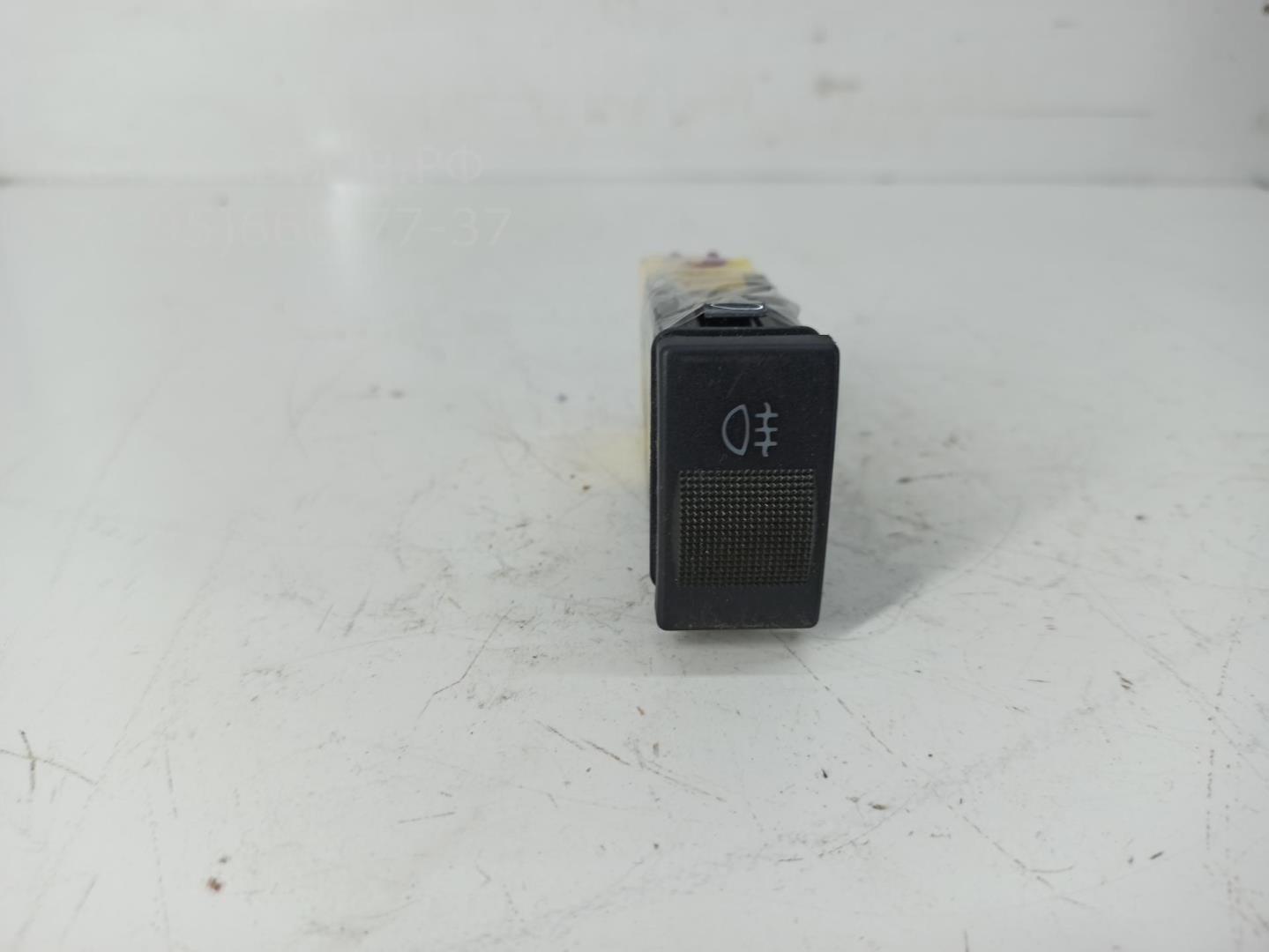 Кнопка света противотуманных фар