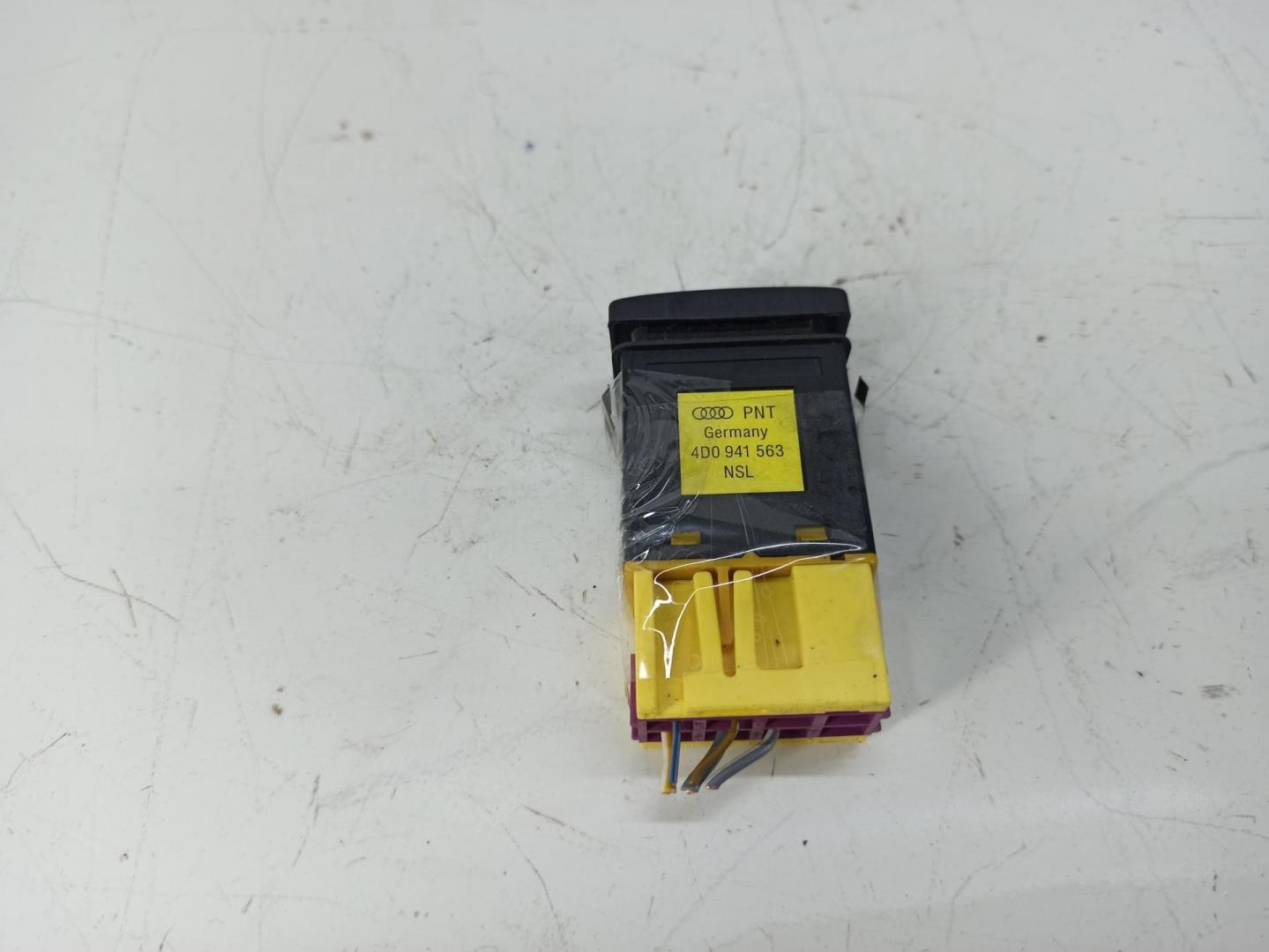 Кнопка света противотуманных фар