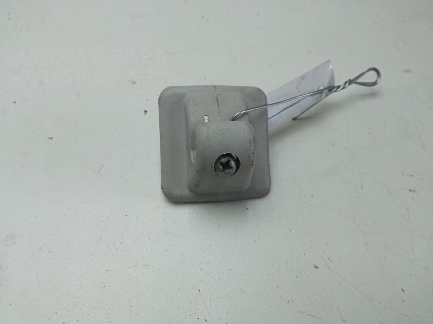 Кронштейн солнцезащитного козырька