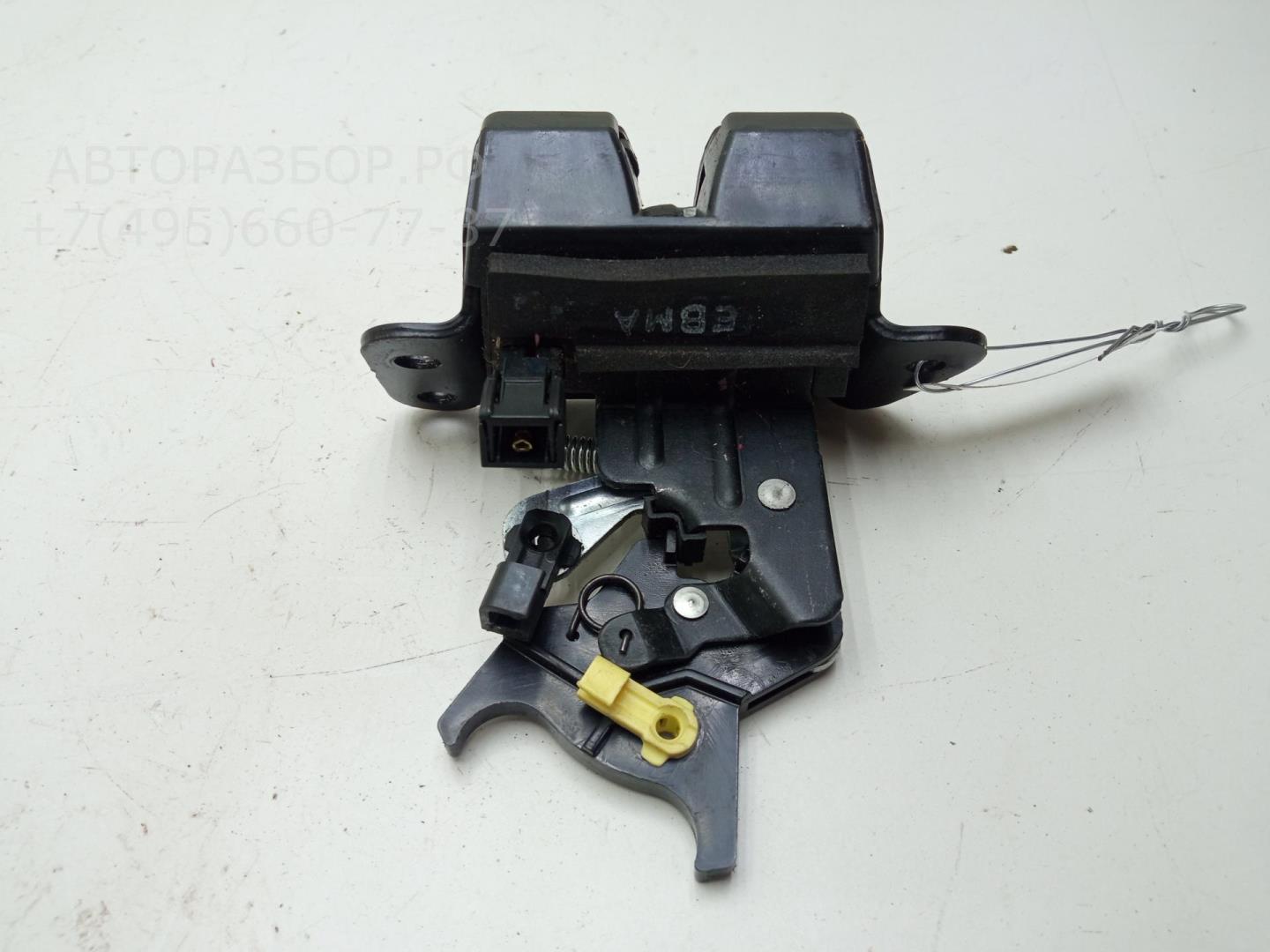 Замок багажника