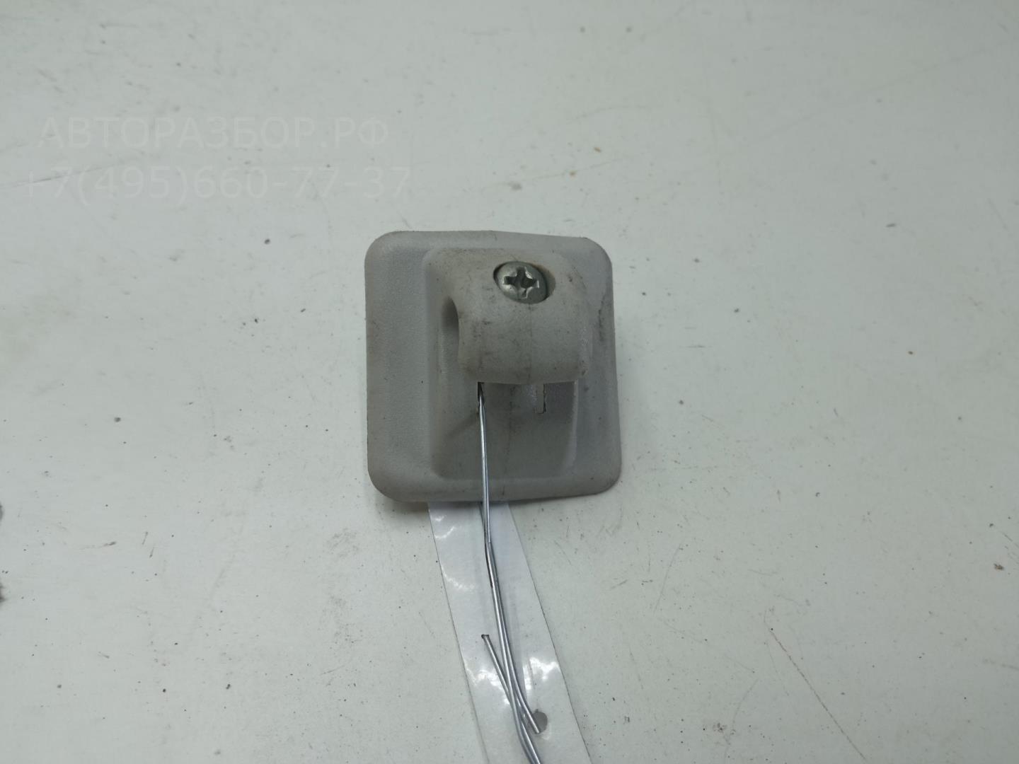 Кронштейн солнцезащитного козырька