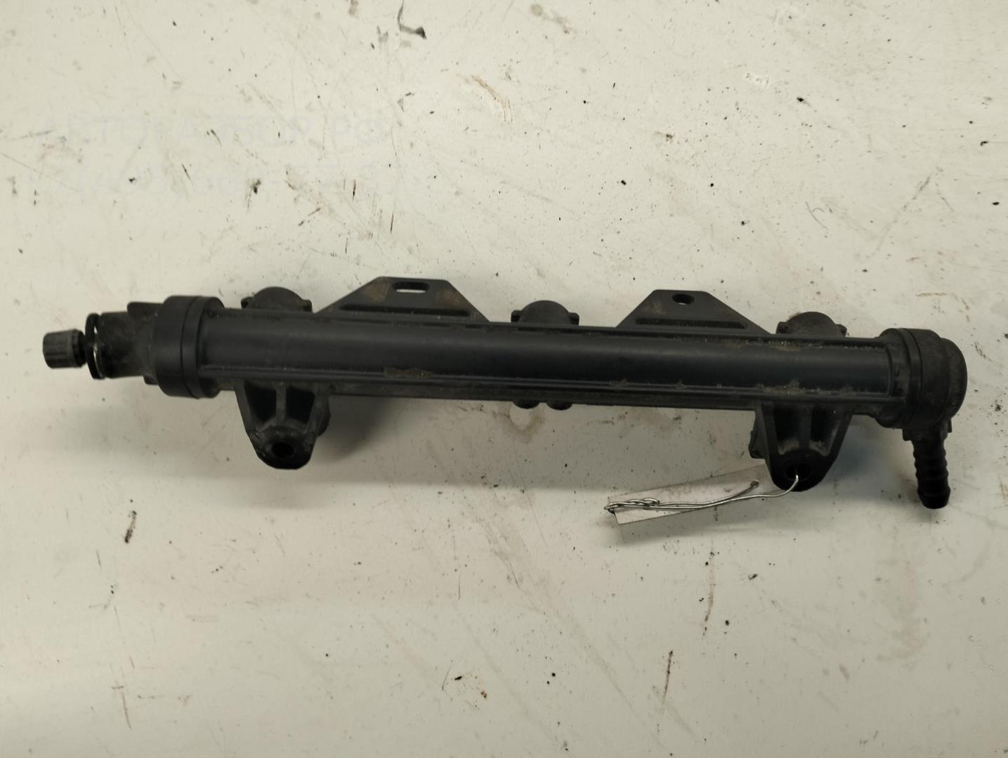 Рейка топливная (рампа)